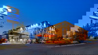 Best Western Golden Prairie Inn  Suites