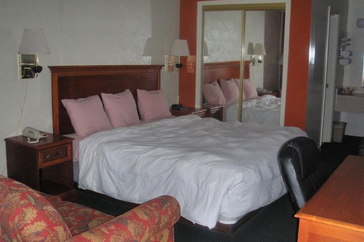 Applegate Inn - thumb 3