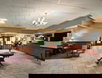 Days Inn by Wyndham Butler Conference Center