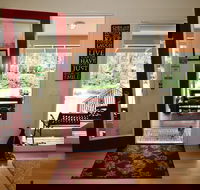 Volcano Forest Inn - Accommodation Los Angeles