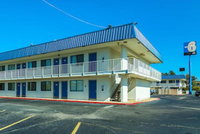Motel 6 Russellville AR