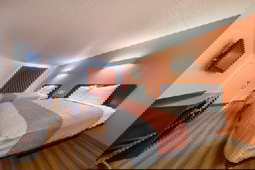 Motel 6 Hamburg, NY - thumb 3