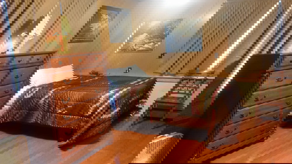 Gwin's Lodge & Roadhouse Est. 1952 - thumb 1