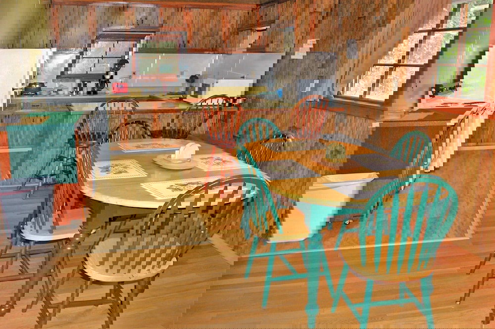 Gwin's Lodge & Roadhouse Est. 1952 - thumb 3