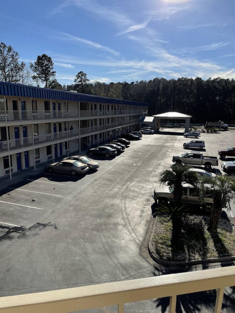 Motel 6 Pooler, GA - Savannah Airport - thumb 0