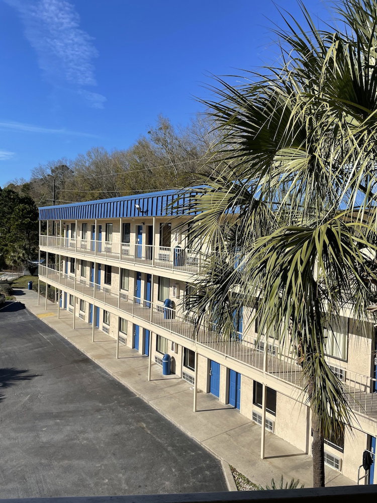 Motel 6 Pooler, GA - Savannah Airport - thumb 2