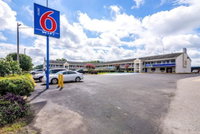 Motel 6 Anniston AL