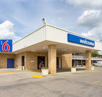 Motel 6 Baton Rouge, LA - Southeast - Accommodation Los Angeles
