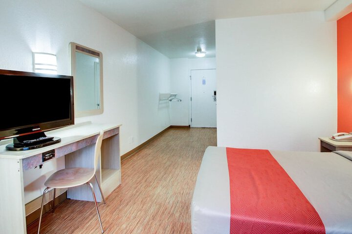 Motel 6 Altoona, IA - Des Moines East - thumb 7