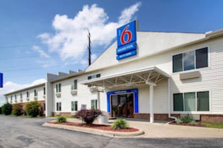 Motel 6 Altoona, IA - Des Moines East - thumb 0