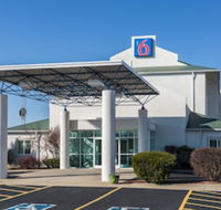 Motel 6 Dale, IN - Accommodation Los Angeles
