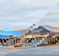 Travelodge by Wyndham Laramie - Accommodation Los Angeles