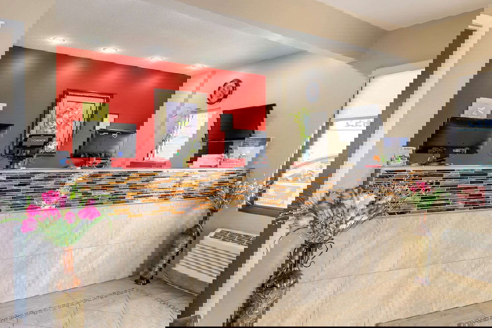 Econo Lodge - thumb 5