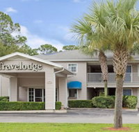 Travelodge Suites by Wyndham MacClenny - Accommodation Los Angeles