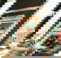 The James Madison Inn - Accommodation Los Angeles