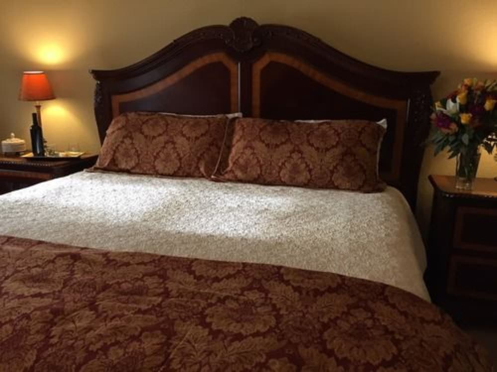 Square Inn - thumb 6