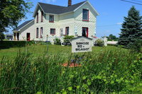 Farmhouse Bed  Breakfast