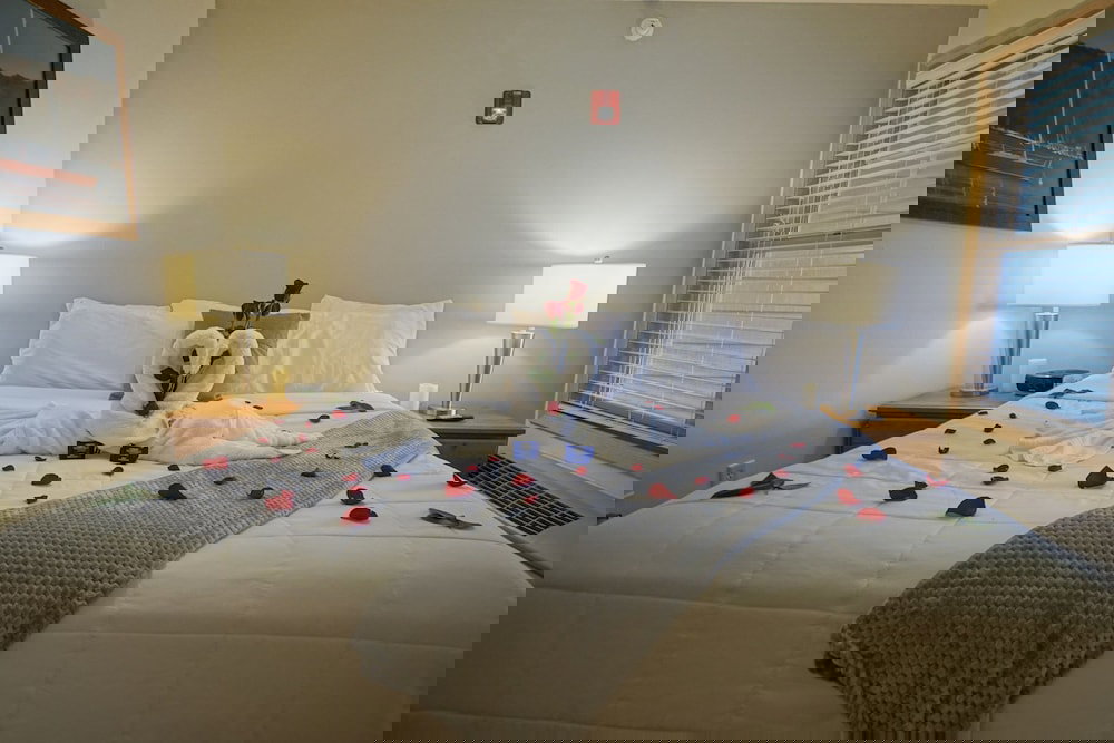 Mill Creek Hotel - thumb 2