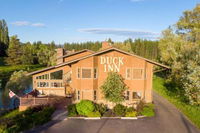 Duck Inn Lodge