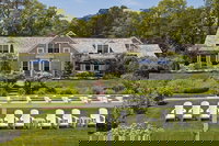 A Little Inn on Pleasant Bay