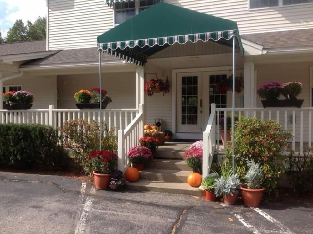 Golden Apple Inn - thumb 3