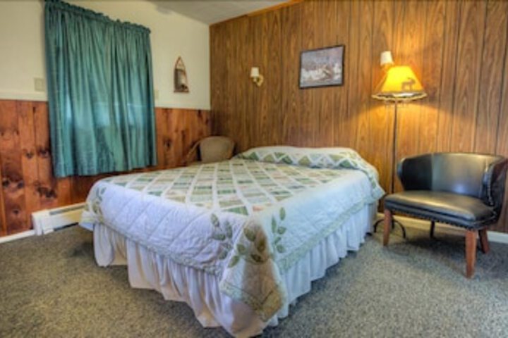 Motel In The Meadow - thumb 4