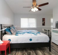 Dolphin Hollywood - Accommodation Los Angeles