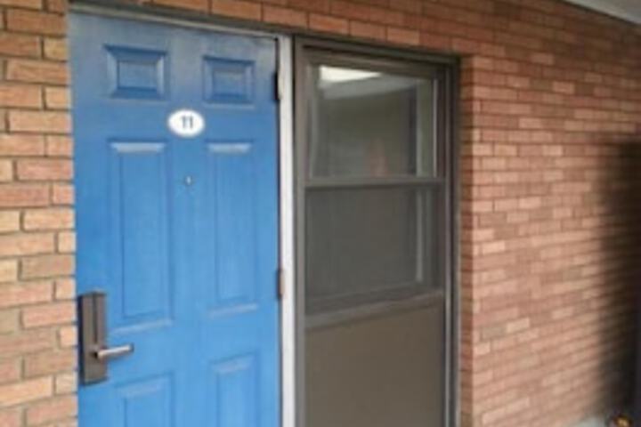 Americana Motel - thumb 1