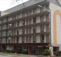 Studio 9 Inn & Suites - Accommodation Los Angeles