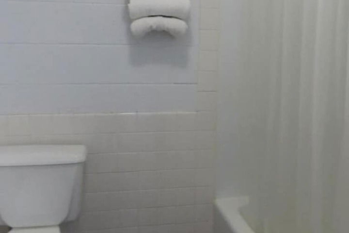 Adair Budget Inn - thumb 7