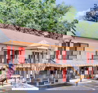 Days Inn by Wyndham Downtown Aiken - Accommodation Los Angeles