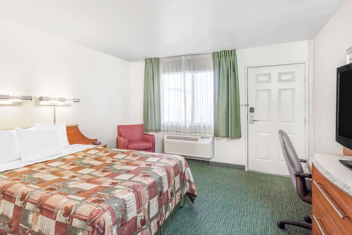 Motel 6 Barstow, CA â€“ I15 And Lenwood Road - thumb 7