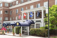 Capitol Plaza Hotel Montpelier Tapestry Collection by Hilton