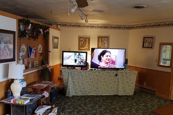 Burr Oak Motel - thumb 5