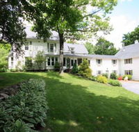 White Cedar Inn Bed & Breakfast - Accommodation Los Angeles