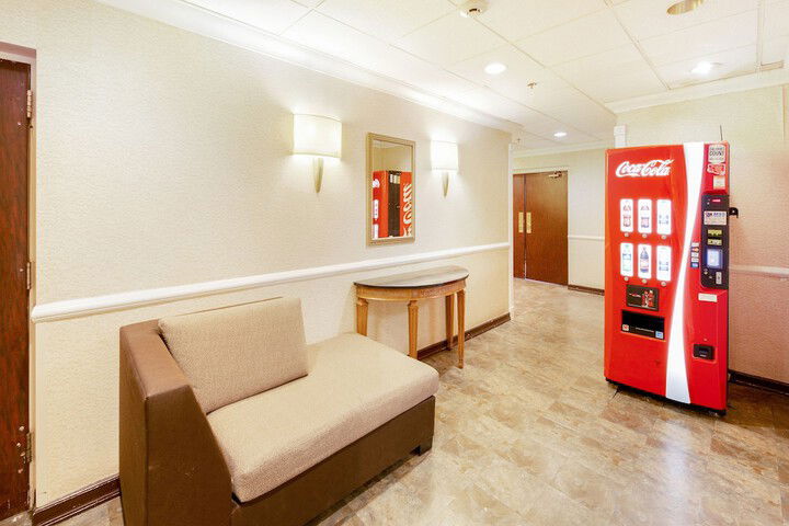 OYO Hotel East Hanover NJ-10 - thumb 7