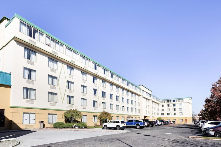 OYO Hotel East Hanover NJ-10 - thumb 5