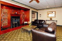 Econo Lodge Inn  Suites