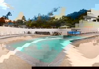 SureStay Plus Hotel by Best Western Smithfield