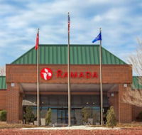 Ramada by Wyndham Price - Accommodation Los Angeles