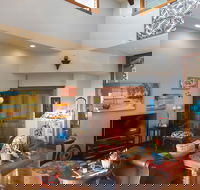 Kona Palace in Captain Cook - Accommodation Los Angeles