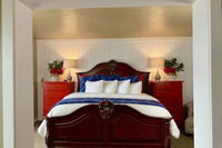 Ocean House Inn  Condos