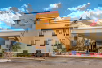 Comfort Suites South