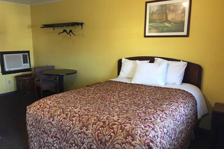 Azure Sky Motel - thumb 2