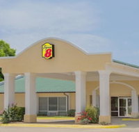 Super 8 by Wyndham Brinkley - Accommodation Los Angeles