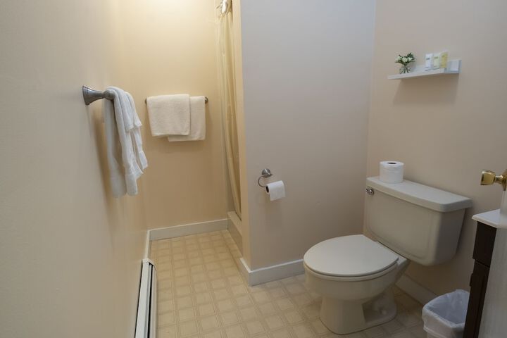 The Karass Inn - thumb 5