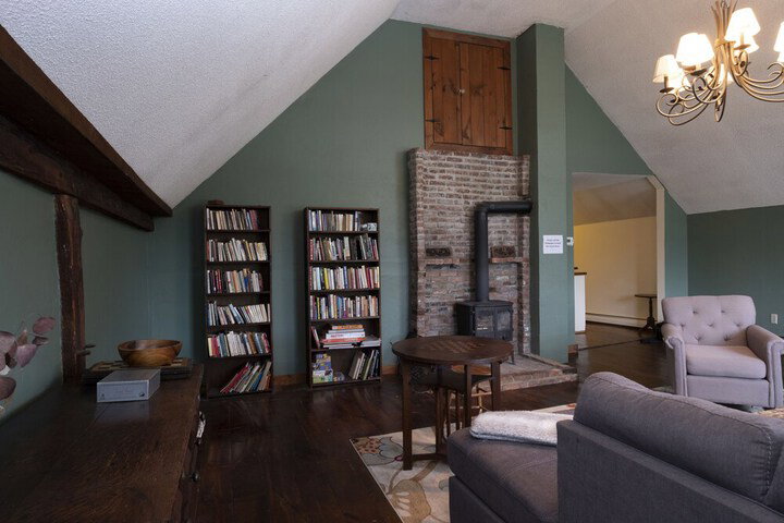 The Karass Inn - thumb 3