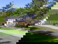 Breakfast on the Connecticut