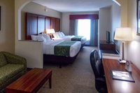 Comfort Suites Inn at Ridgewood Farm