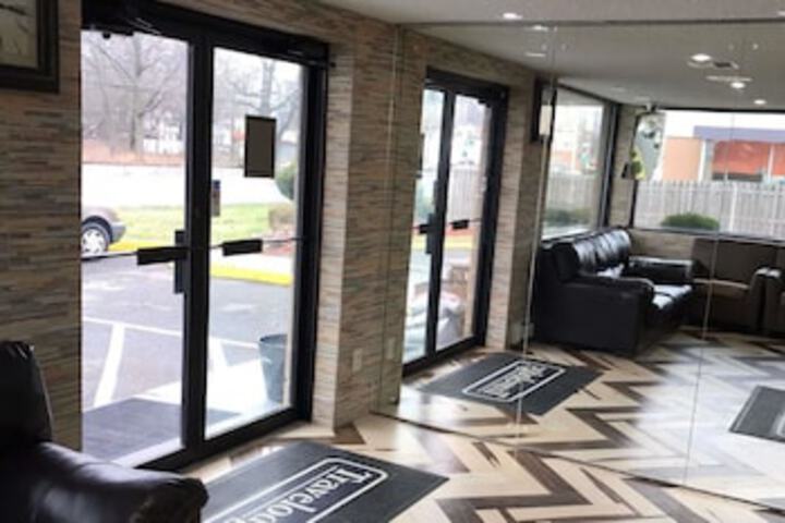 Travelodge By Wyndham Avenel Woodbridge - thumb 0